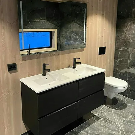 With Dock By Otra In Setesdal Casa vacanze Bygland