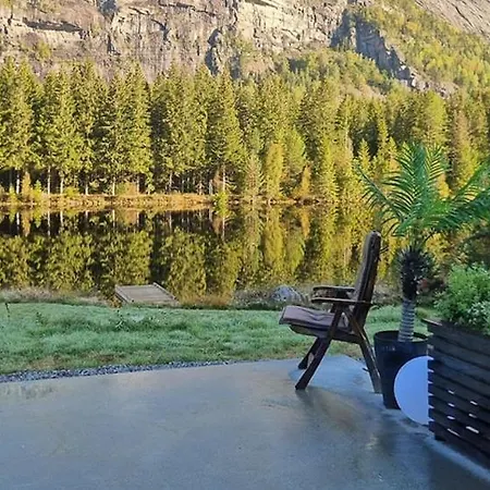 With Dock By Otra In Setesdal Casa vacanze Bygland