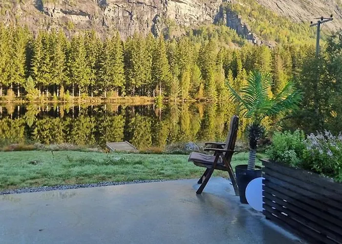 With Dock By Otra In Setesdal Feriehus Bygland